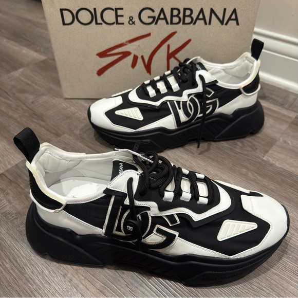 Dolce & Gabbana Bassa Logo DG Black White Sneakers - Picture 2 of 15